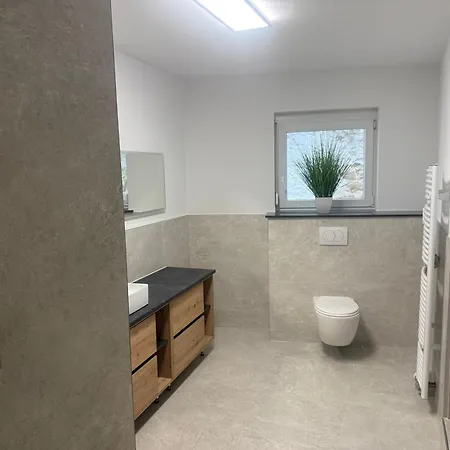 Prázdninový dům Kraichgau # Ein Haus Mit 3 Schlafzimmer Und Terrasse Ittlingen